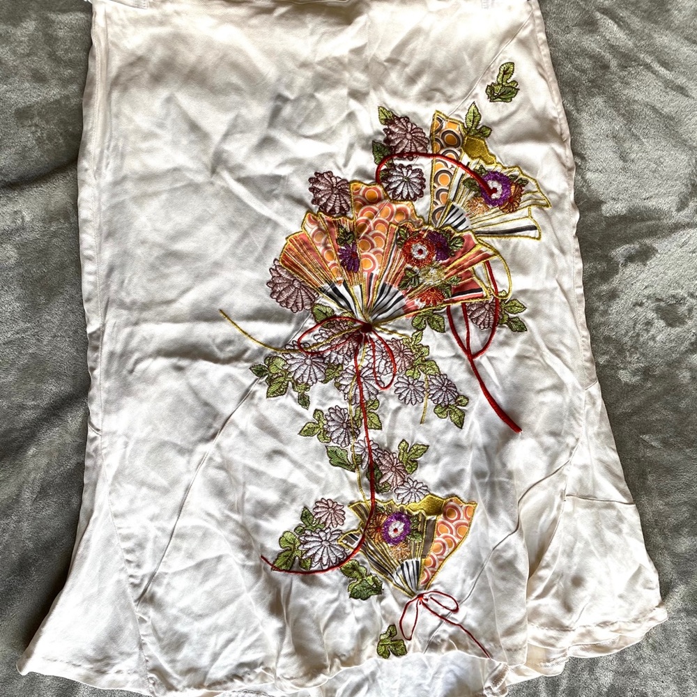 Da-Nang Embroidered Silk Skirt
